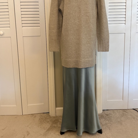 Anthropology Sweater and Skirt Combination Gray Sweater and Blue Skirt Small NWT - Picture 2 of 10